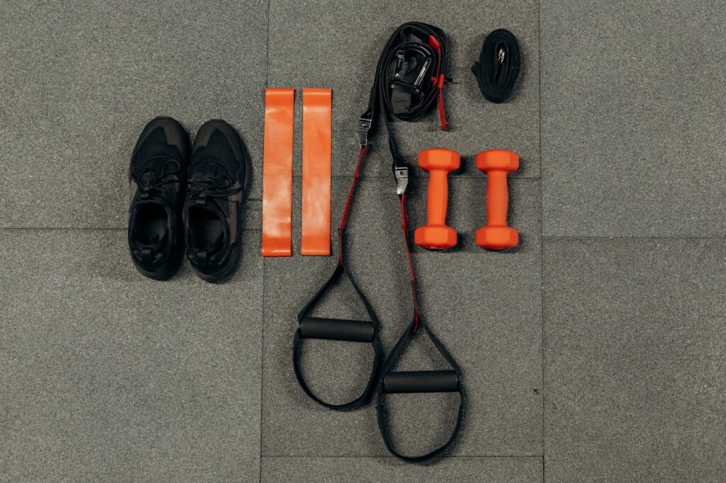 Resistance Bands vs Free Weights: Which is Better for Progressive Overload