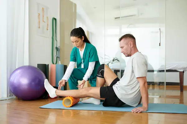 Achilles Rupture Recovery Without Surgery: Foam Roller