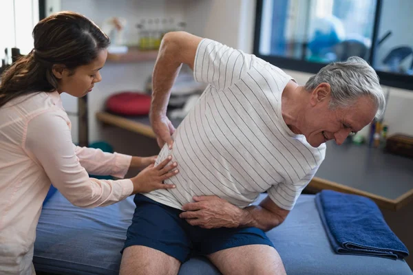Lumbar Strain: Symptoms of a Pulled Lower Back Muscle